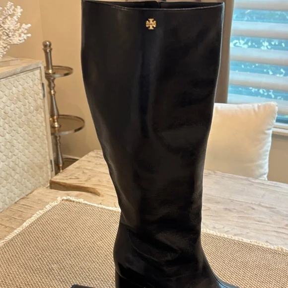 Tory Burch Black Leather Heeled Boots - Picture 1 of 6